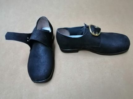 NAPOLEONIC SHOE WITH BUCKLE ROUGH LEATHER